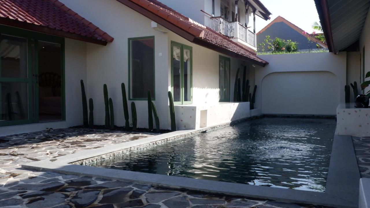 Happy Together By Kresna Hospitality Seminyak  Exterior photo